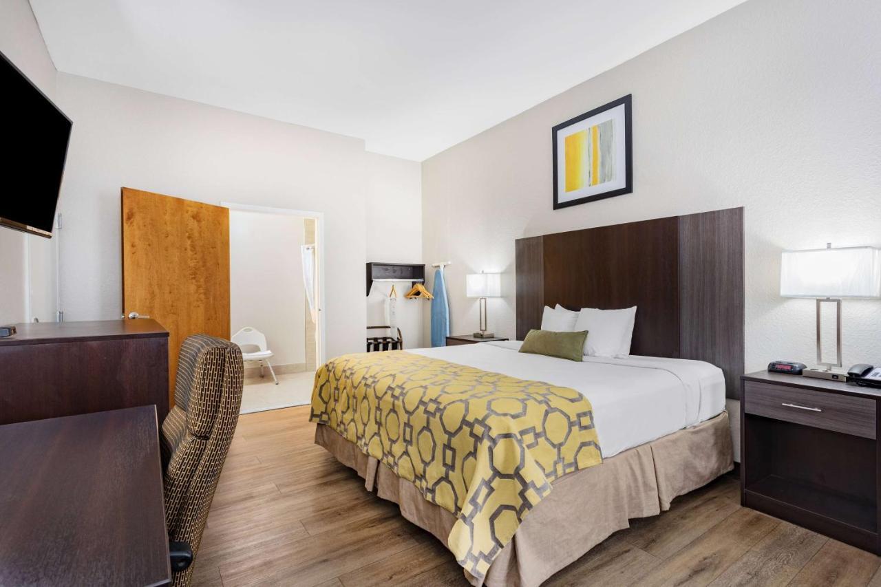 Baymont By Wyndham Midway Tallahassee Екстериор снимка