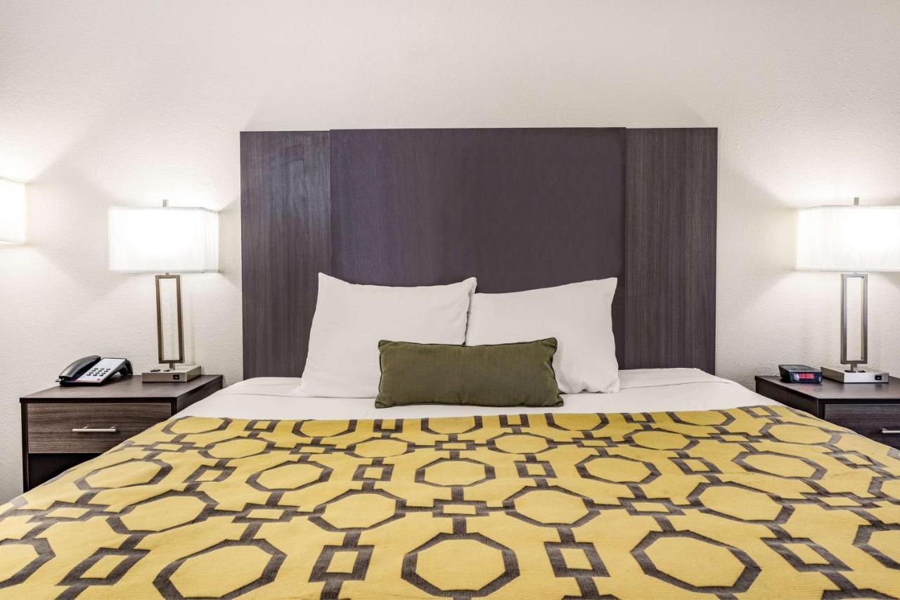 Baymont By Wyndham Midway Tallahassee Екстериор снимка